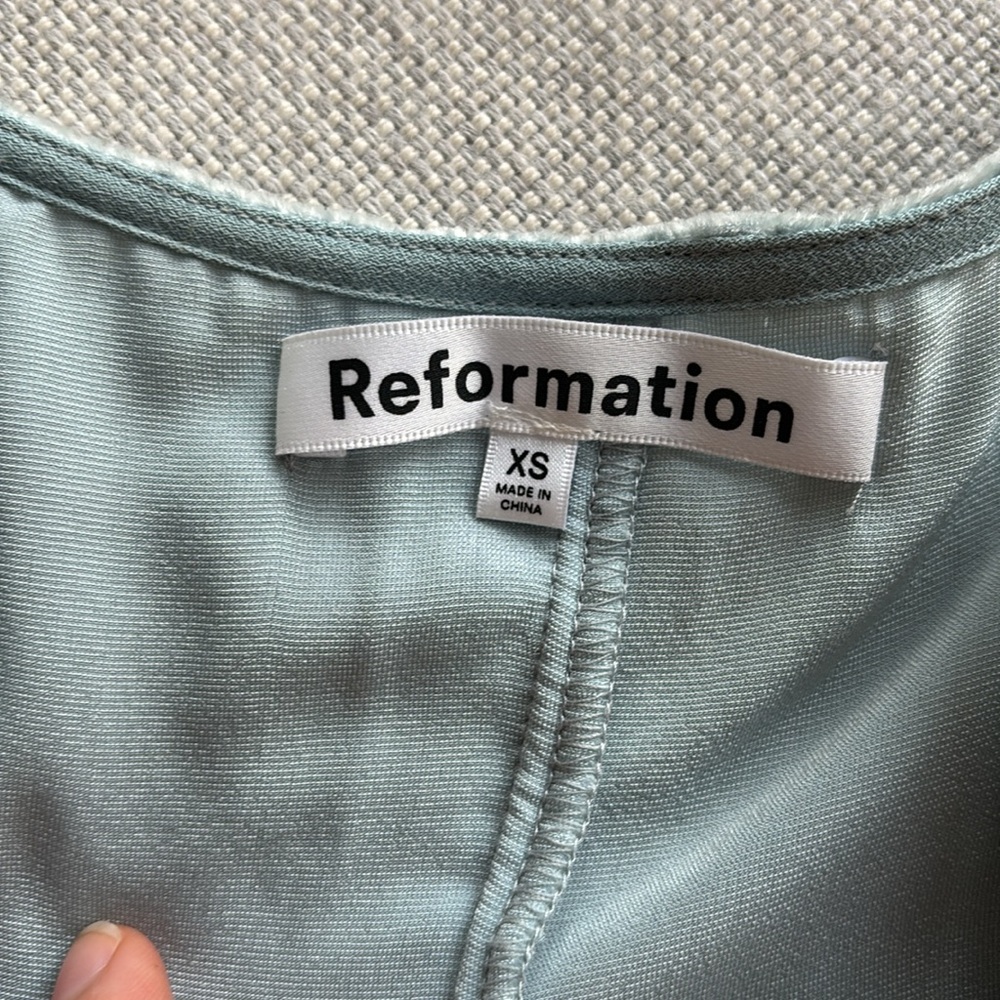 Reformation Lyza dress velvet blue, size XS - Picture 3 of 5